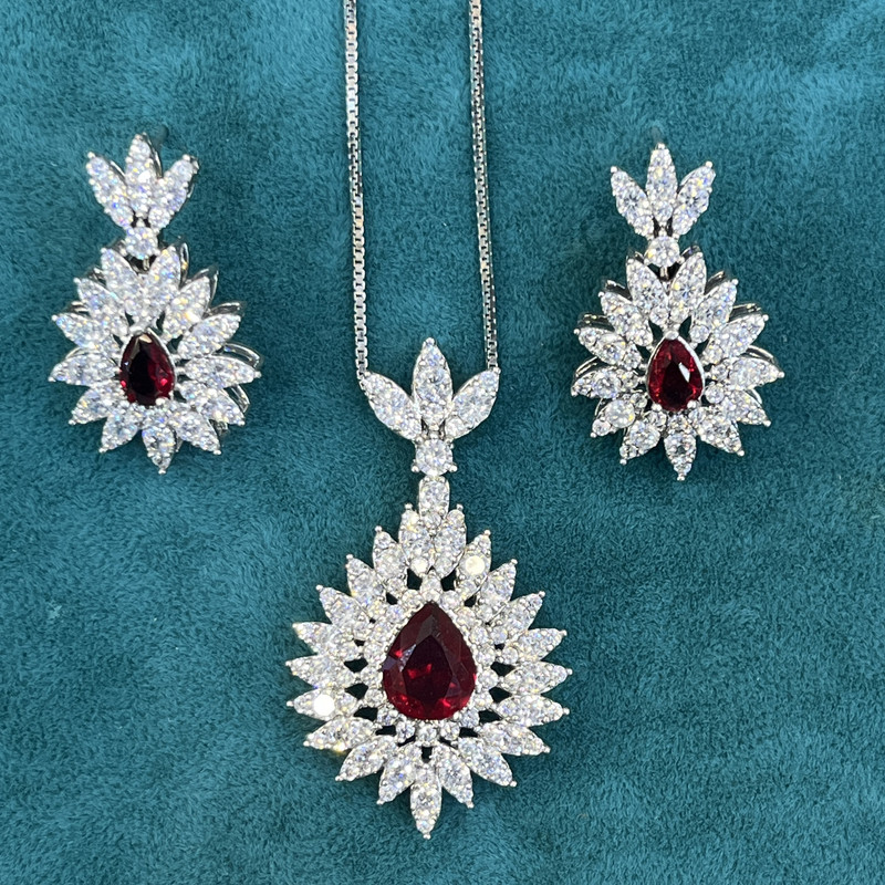 ست نقره زنانه مدل نگین اتریشی و روکش رادیوم کد 003 ست نقره زنانه مدل نگین اتریشی و روکش رادیوم کد 003