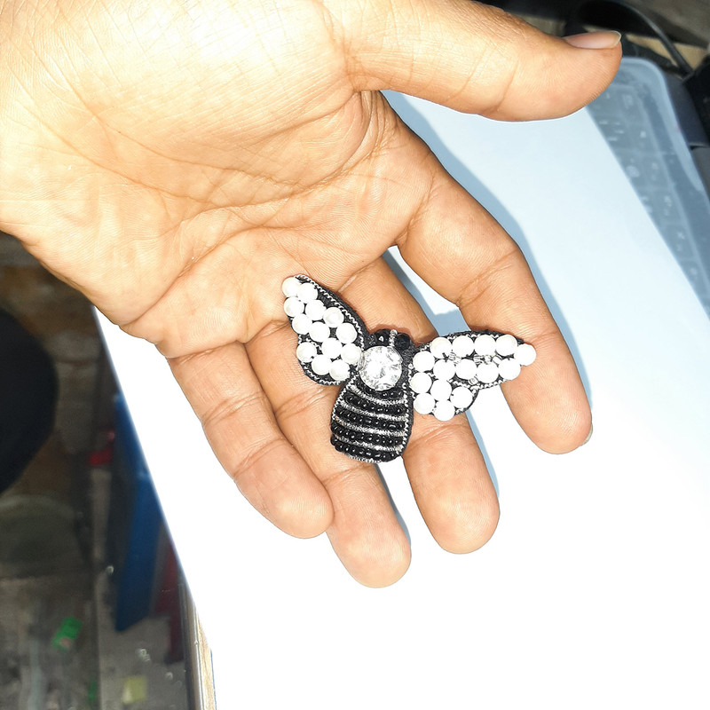 سنجاق سینه زنانه مدل پروانه سنجاق سینه زنانه مدل پروانه