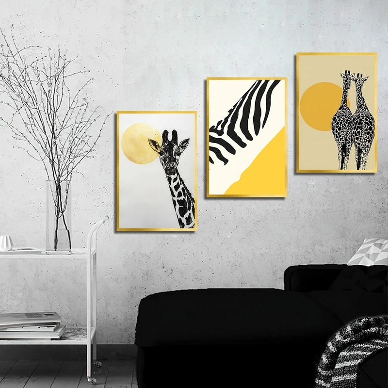 تابلو بکلیت طرح نقاشی زرافه مدل شاین اکلیلی T-2319 فریم طلایی مجموعه 3 عددی