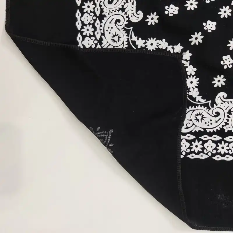 دستمال سر و گردن مدل باندانا کد 131