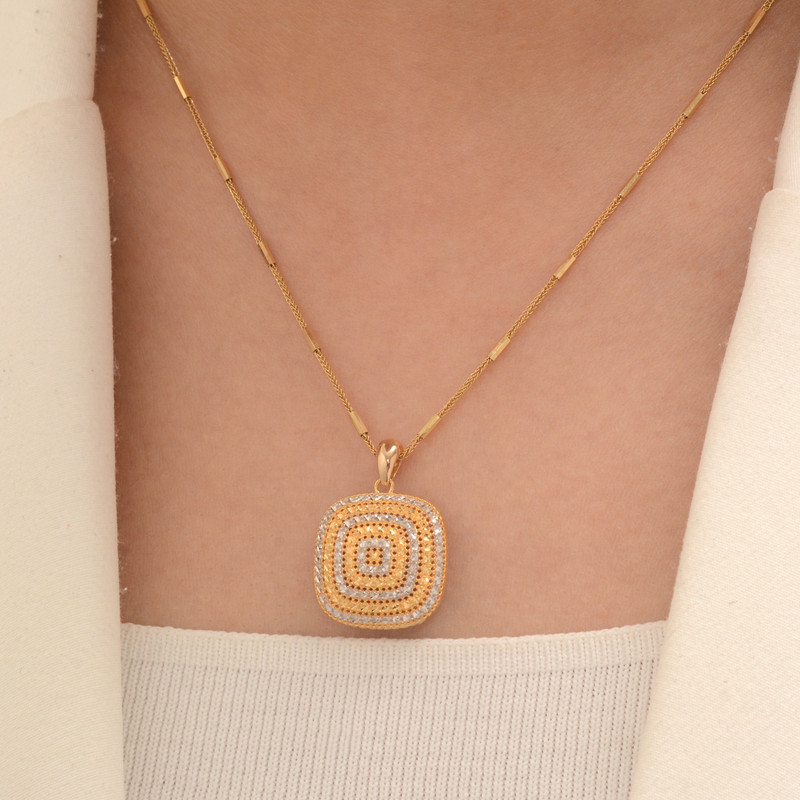 نیم ست طلا 18 عیار زنانه طلای مستجابی مدل مربعی تراش آوا  کد 016