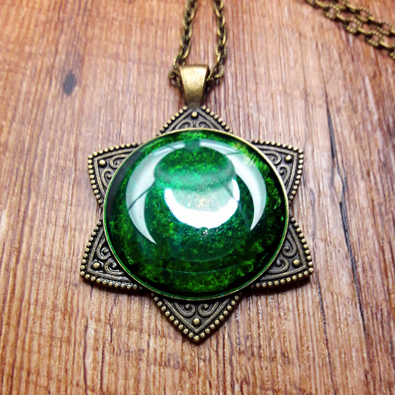 گردنبند دخترانه مدل کهکشان رزینی گردنبند دخترانه مدل کهکشان رزینی