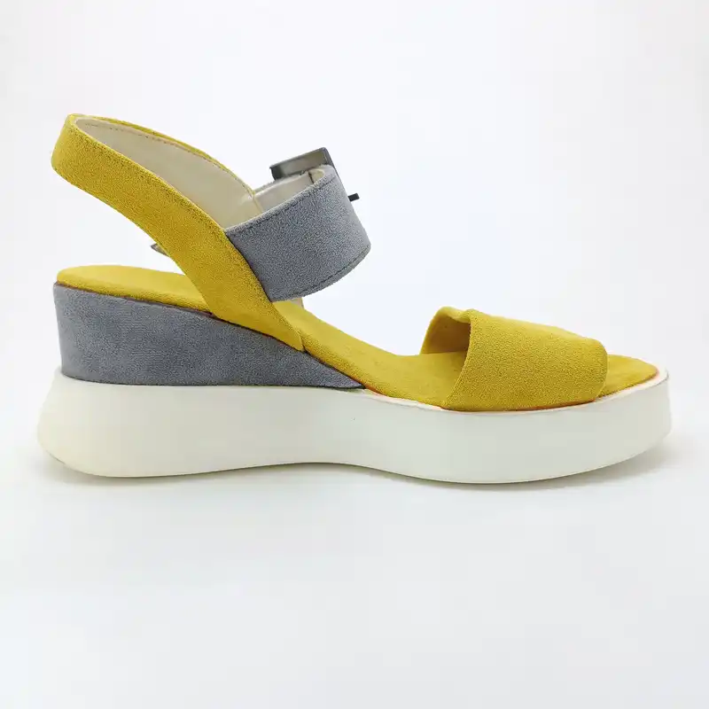 صندل زنانه مدل P 51