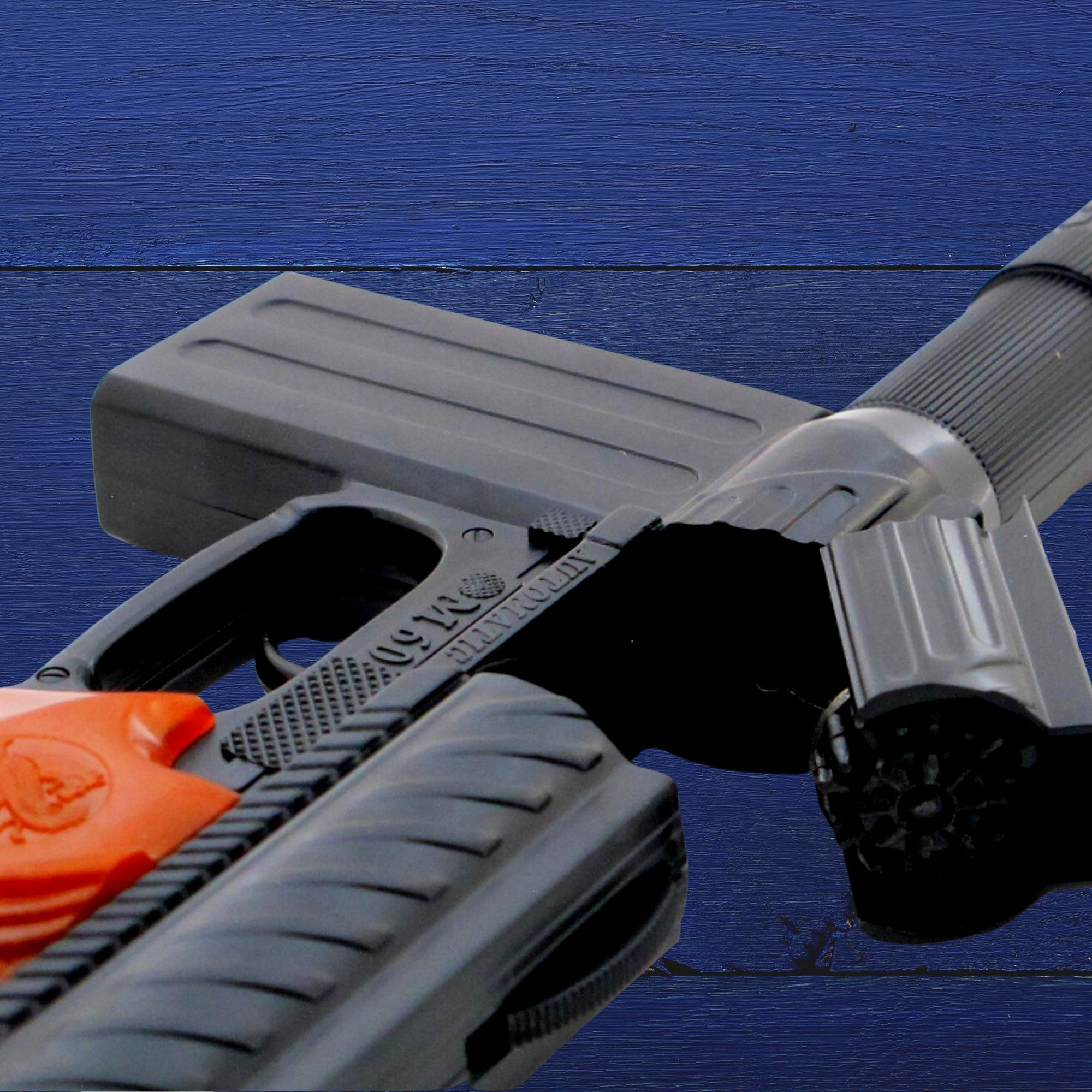 ست تفنگ بازی مدل M712 ست تفنگ بازی مدل M712