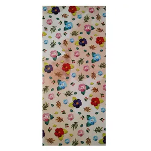 کاغذ کادو مدل گل های باغچه سایز 50×70 سانتی متر بسته 5 عددی 