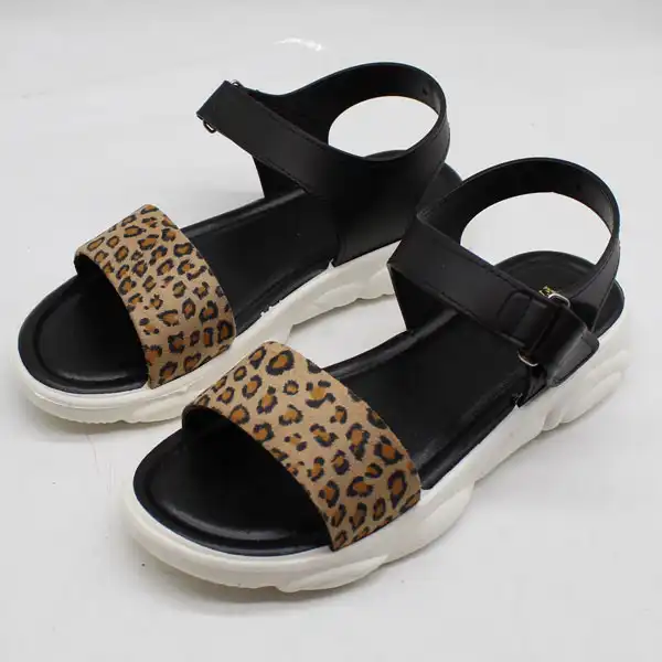 صندل زنانه پاپا مدل ملودی پلنگی کد 1388-CR