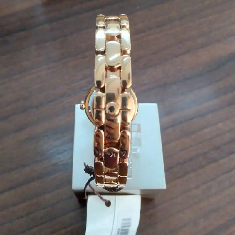 ساعت مچی عقربه ای زنانه اوماکس مدل EM01R58