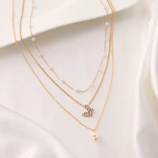 گردنبند زنانه مدل پروانه و مروارید مجموعه 3 عددی