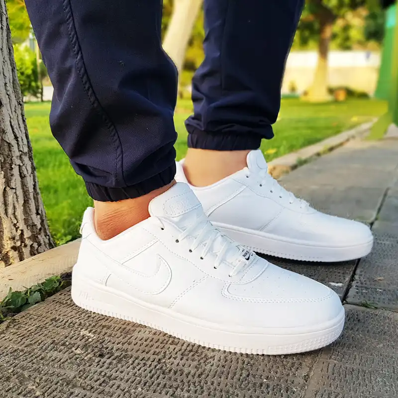 کفش پیاده روی مدل Air Force One React 1401