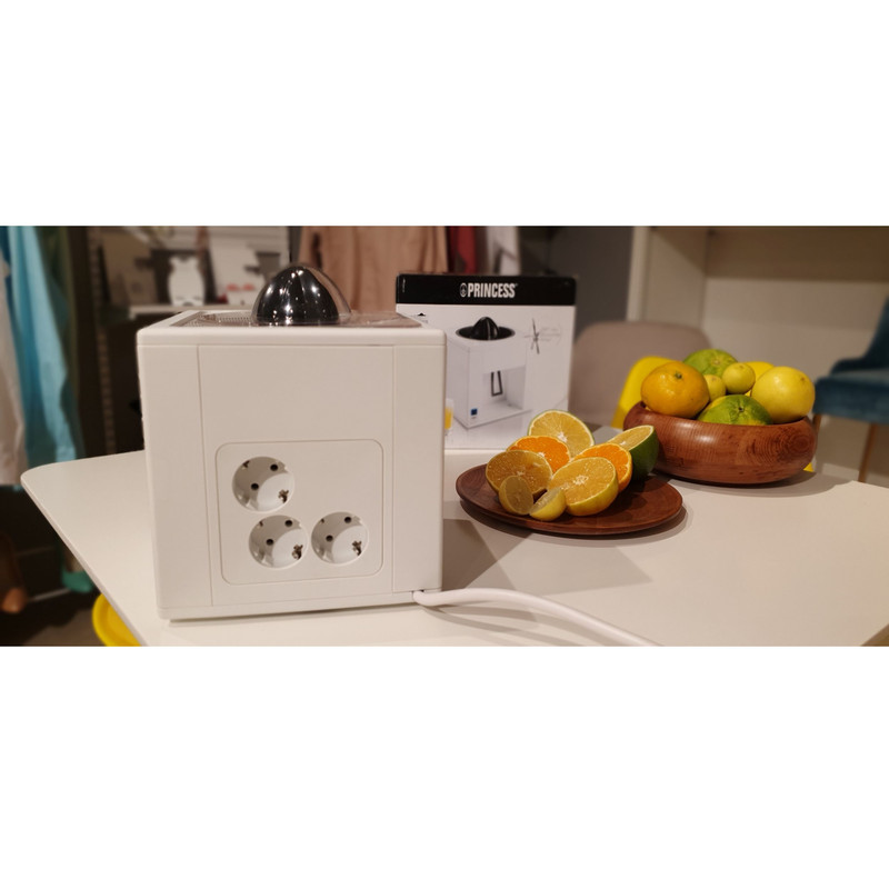 آب مرکبات گیری پرینسس مدل 204000 آب مرکبات گیری پرینسس مدل 204000