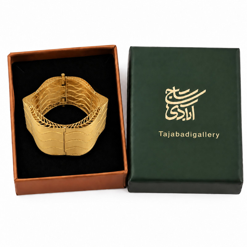 دستبند النگویی طلا کم اجرت 18 عیار زنانه گالری تاج آبادی مدل پهن T-057