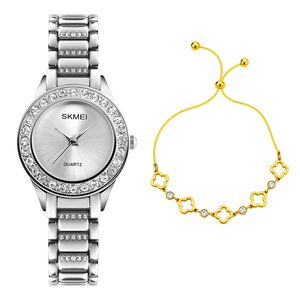 ساعت مچی عقربه‌ای کوارتز زنانه اسکمی مدل 1262SI به همراه دستبند