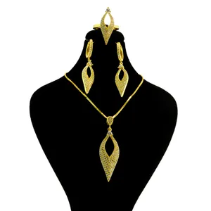 نیم ست نقره زنانه کد AV077