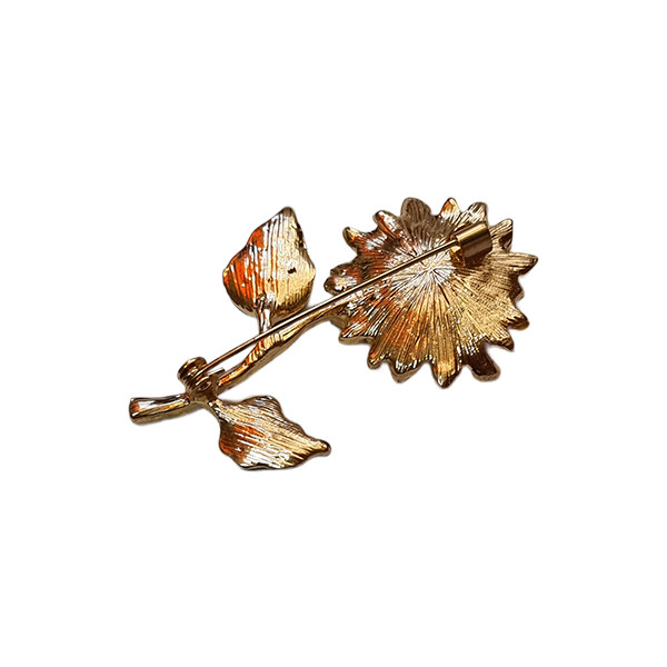 گل سینه زنانه مدل گل آفتابگردان