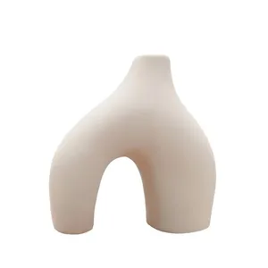 گلدان پلی‌استر مدل دفرمه