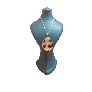 گردنبند زنانه مدل پلنگی