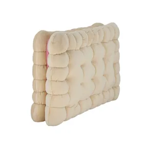 کوسن مترینو مدل بیسکوییت کرم دار