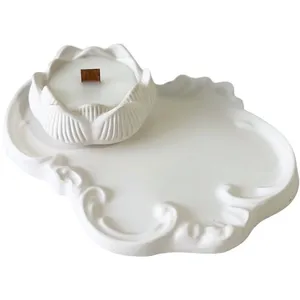 شمع طرح نیلوفر کد 1001 به همراه پایه