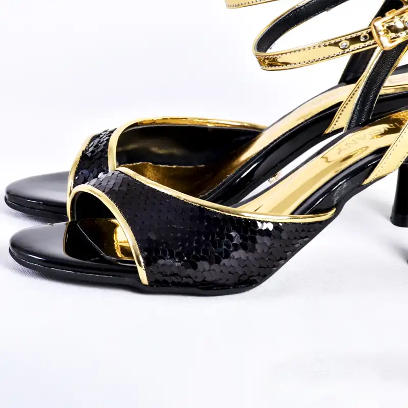 صندل زنانه تین بانی مدل کامیلا 01