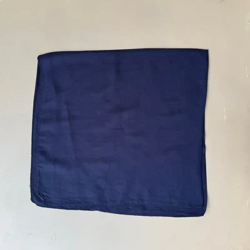 روسری زنانه مدل نخی ساده قواره 70 چهار فصل کد 35