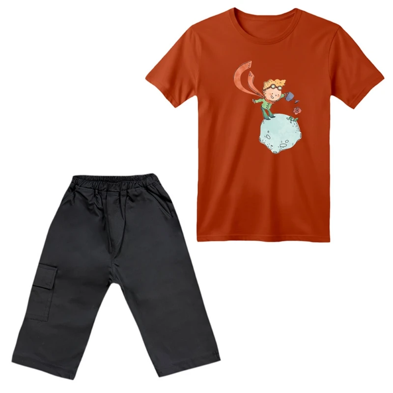 ست تی‌شرت آستین کوتاه و شلوارک پسرانه مدل شازده کوچولو و گل رنگ آجری تیره