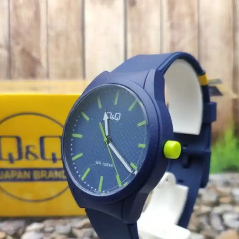 ساعت مچی عقربه ای کیو اند کیو مدل VR28J029Y