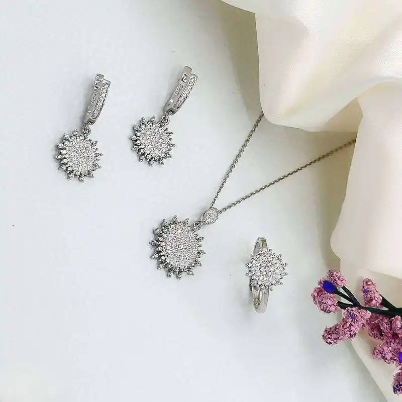 نیم ست نقره زنانه مدل خورشید BS 10