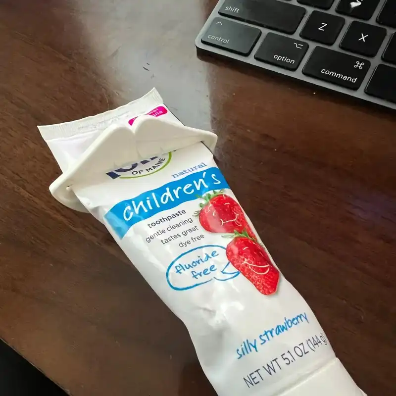 تیوب خالی کن مدل لب کد 01