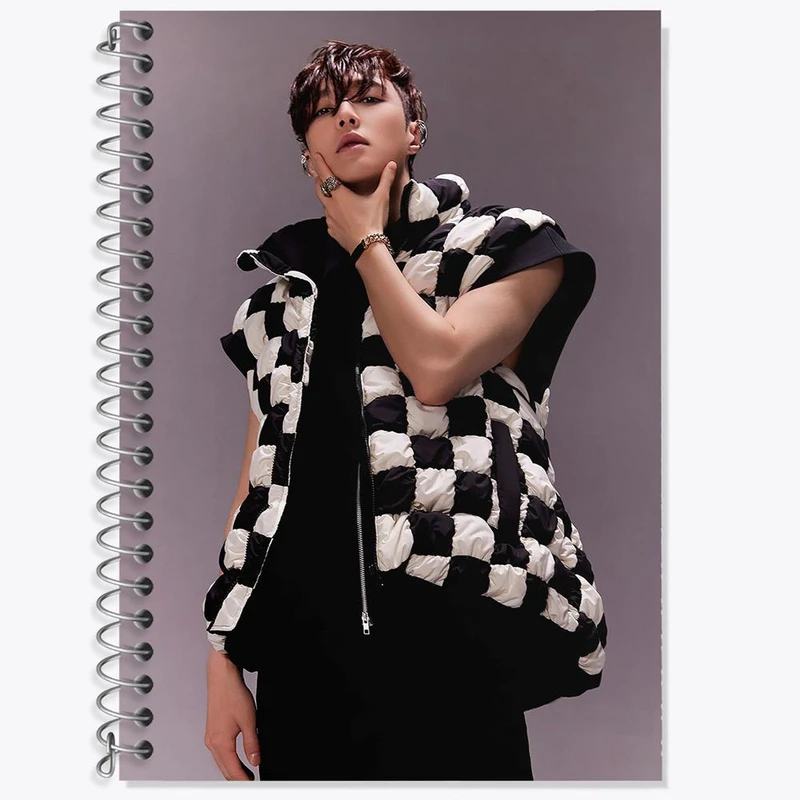 دفتر زبان 50 برگ خندالو مدل دو خط طرح لی گروه اکسو EXO کد 16800