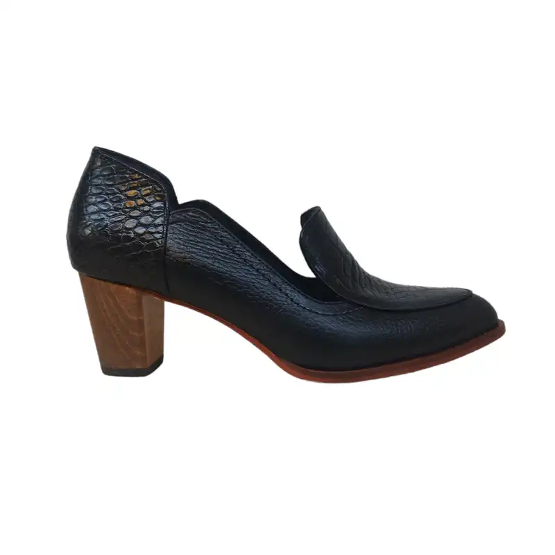 کفش زنانه مدل ســـیما چرم طبیعی رنگ مشکی