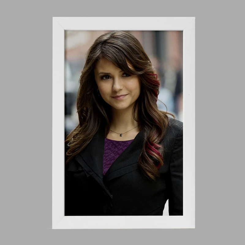 تابلو خندالو مدل الینا گیلبرت خاطرات یک خون آشام  The Vampire Diaries  کد 23676