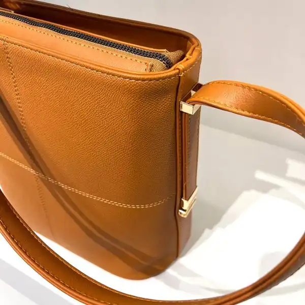 کیف رودوشی زنانه مدل پلاس