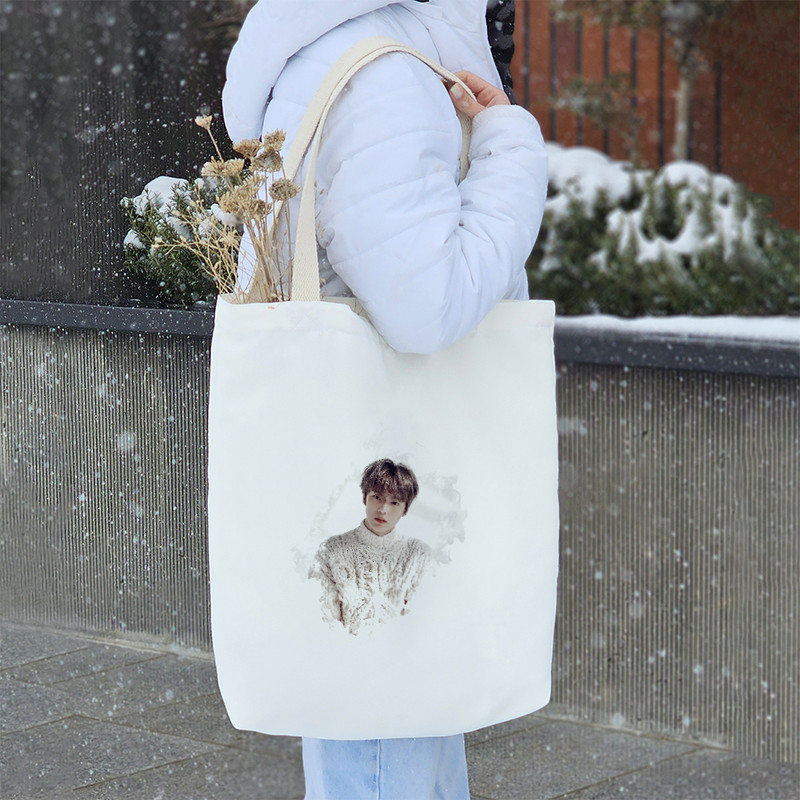 ساک خرید خندالو مدل گروه موسیقی مانستا ایکس MONSTA X کد 2098