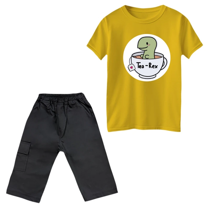ست تی‌شرت و شلوارک پسرانه مدل دایناسور و چای
