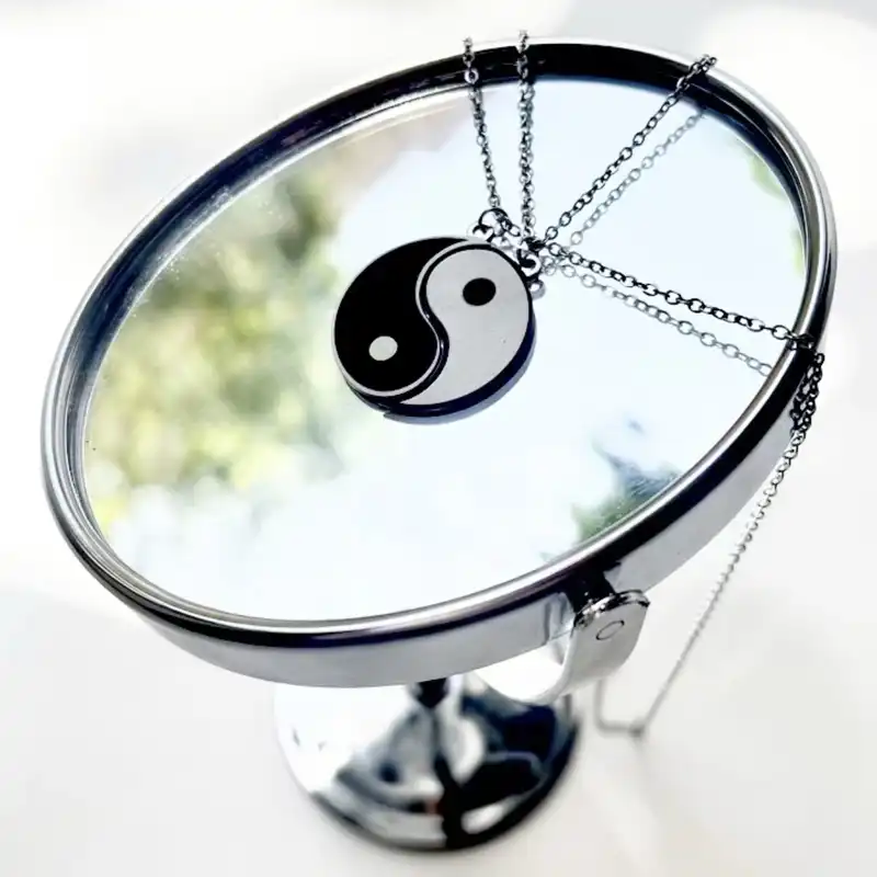 گردنبند زنانه مدل استیل یین و یانگ 57 مجموعه دو عددی