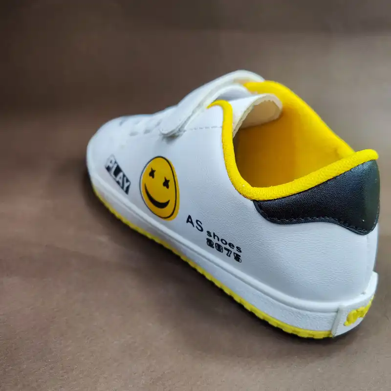 کفش مخصوص پیاده روی بچگانه مدل 2025 XR