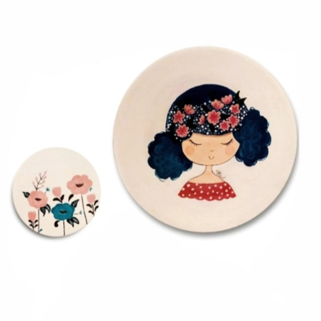 بشقاب دیوارکوب سفالی مدل دختر کد fm768 مجموعه 2 عددی 