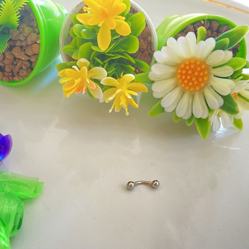 پیرسینگ مدل منحنی پیرسینگ مدل منحنی