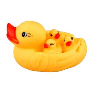 نقد و بررسی عروسک حمام مدل اردک با بچه ها بسته 4 عددی توسط خریداران