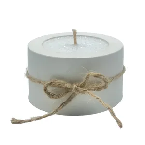 شمع دست ساز مدل مینیمال بتنی