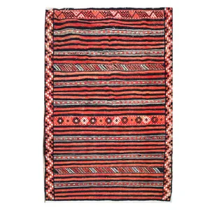 گلیم قدیمی دستباف سه و نیم متری مدل RA