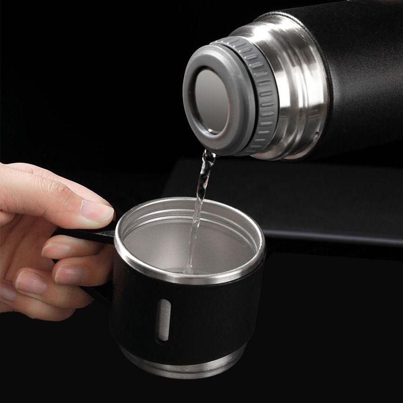 فلاسک مدل vacuum گنجایش 0.5 لیتر به همراه لیوان سفری بسته 3 عددی -  - 10