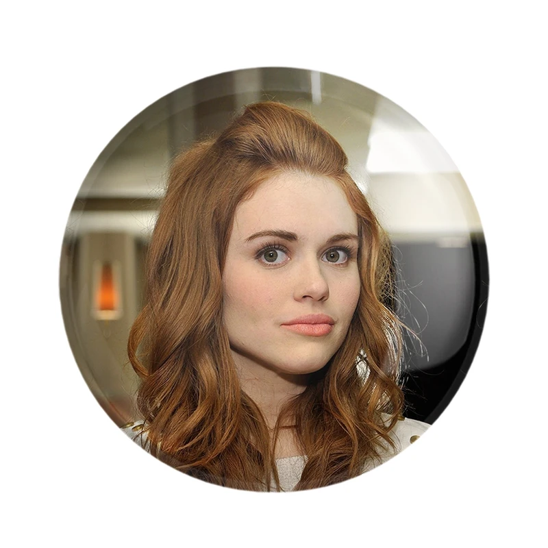 پیکسل خندالو مدل لیدیا سریال تین ولف Teen Wolf کد 28458