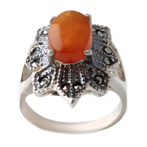 انگشتر نقره زنانه مدل سنگ عقیق یمانی کد AW_537