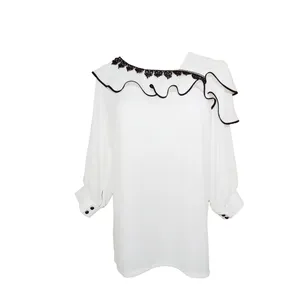 بلوز آستین سه ربع زنانه مدل یقه باز