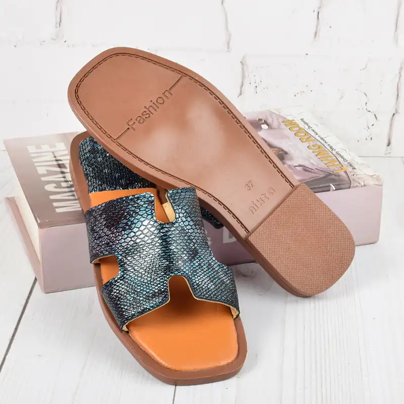 صندل زنانه نیکتا مدل پوست ماری SLV.2738