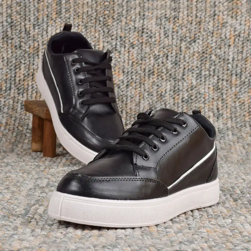 کفش روزمره زنانه مدل د.ا.ت.ی.س کد B.K.2.6.7.9