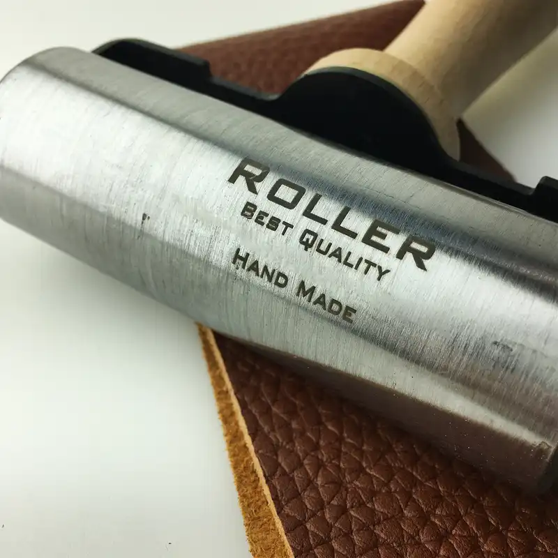 غلتک چسب چرم دوزی مدل Hand10cm