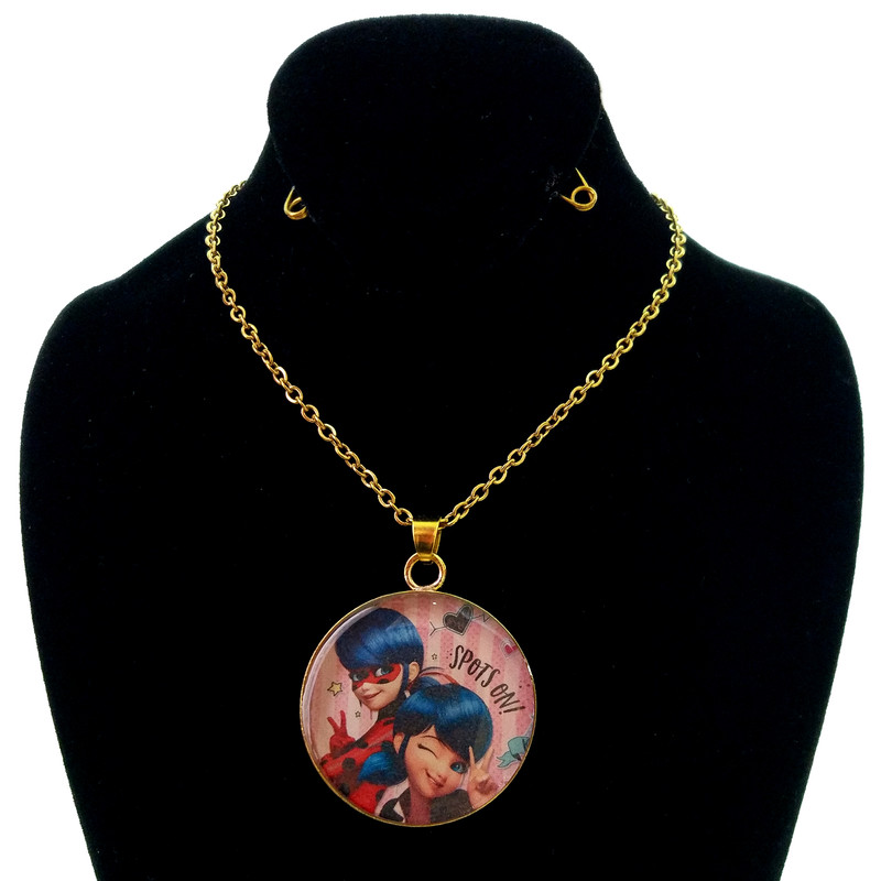 گردنبند دخترانه طرح دختر کفشدوزکی کد 117 گردنبند دخترانه طرح دختر کفشدوزکی کد 117