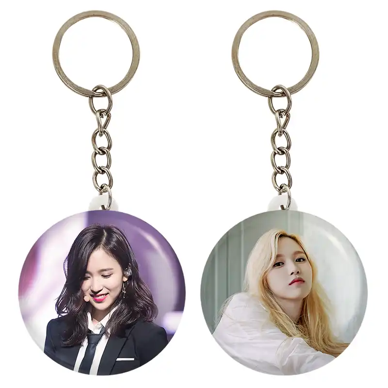 جاکلیدی خندالو مدل مینا گروه توایس TWICE کد 1993919947 مجموعه 2 عددی